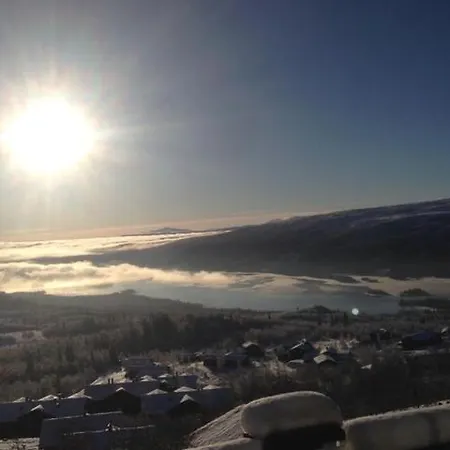 Cozy With Stunning Mountain Views 公寓 Beitostolen