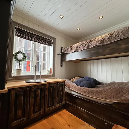 Cozy With Stunning Mountain Views